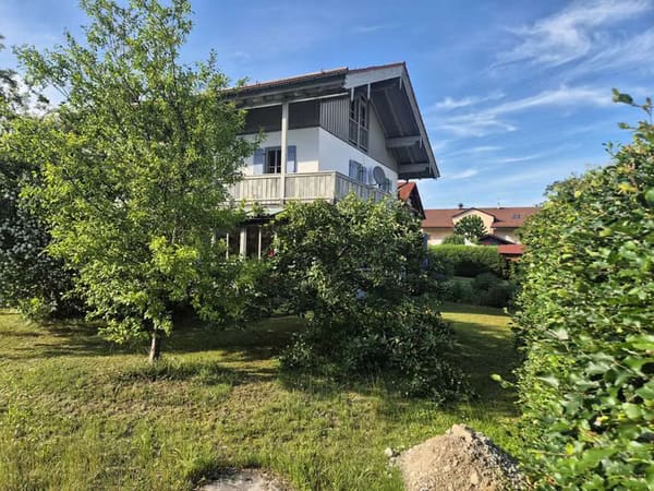 Immobilie in Piding - Raum für neue Pläne: Gepflegtes Doppelhaus in Piding - Bild 2