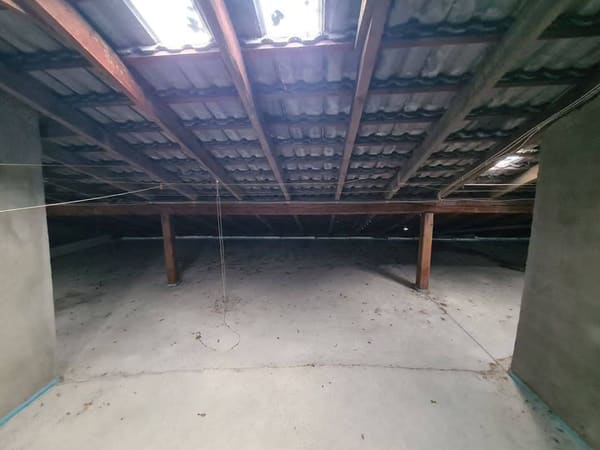 Immobilie in Ahlen - Ahlener Nordosten, ein sehr gepflegtes Haus mit 8 Zweizimmerwohnungen, Vollkeller, Trockenboden, Loggien und Parkmöglichkeit.  - Bild 2