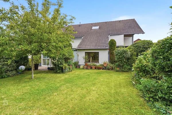 Immobilie in Zülpich - Großzügiges Einfamilienhaus mit außergewöhnlichem Grundstück im Zülpicher Stadtkern - Bild 2