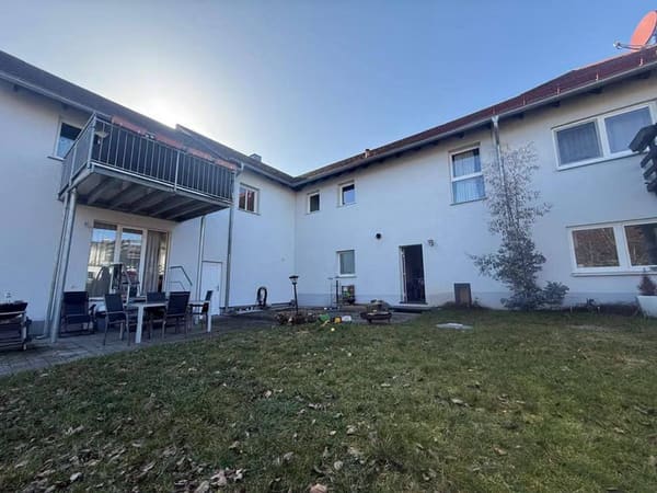 Immobilie in Emskirchen - Nachhaltig investieren - gepflegtes Mehrfamilienhaus mit 5 Wohneinheiten (Teilvermietet)  - Bild 0