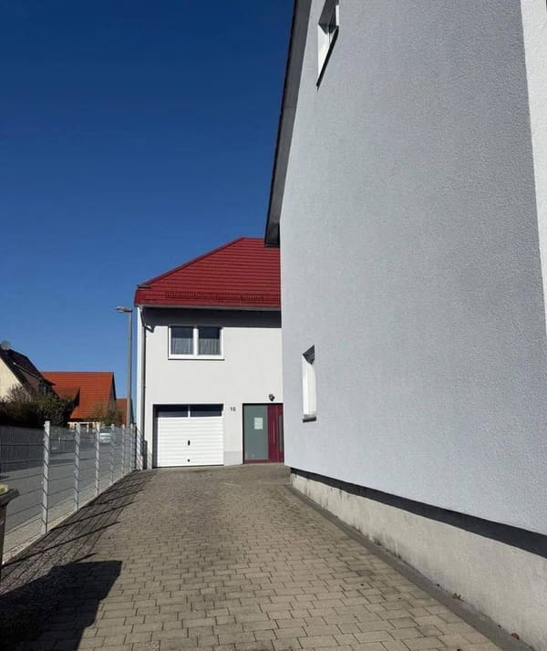 Immobilie in Emskirchen - Nachhaltig investieren - gepflegtes Mehrfamilienhaus mit 5 Wohneinheiten (Teilvermietet)  - Bild 1