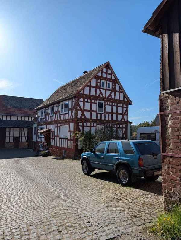 Immobilie in Münchhausen - Provisionsfrei für Ersteher - Hofanlage in Niederasphe - Zwangsversteigerung! - Bild 2