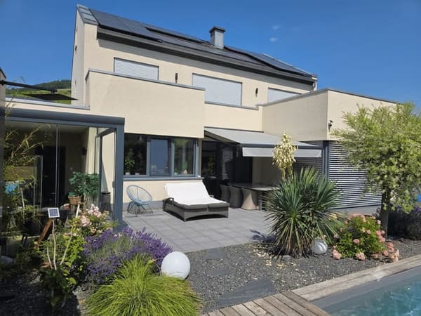 Immobilie in Longuich - *provisionsfrei* Einziehen und wohlfühlen - modernes Einfamilienhaus mit Naturpool - Bild 1