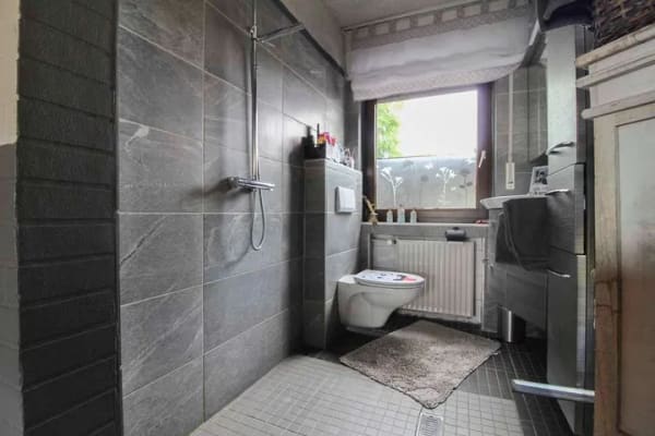 Immobilie in Bad Salzuflen - Zeitnah bezugsfreies Erdgeschoss: Tolles Zweifamilienhaus mit Erbbaurecht in Bad Salzuflen - Bild 3
