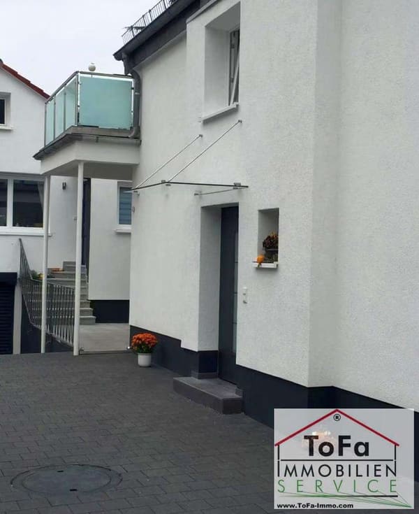 Immobilie in Bischofsheim - ToFa: 2 Häuser= 1 Preis - Arbeiten und Wohnen hier wunderbar kombinierbar, worauf warten Sie noch? - Bild 2