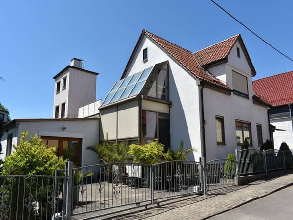 Immobilie in Plaue - Sehr gepflegtes Einfamilienhaus mit top-aktueller technischer Ausstattung und Gewerbeeinheit! - Bild 0