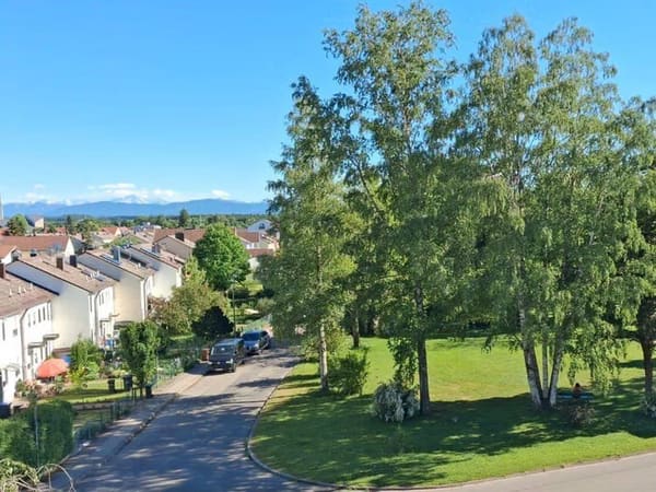 Immobilie in Schongau - Charmante 2-Zimmer-Dachgeschosswohnung mit Bergblick - Ihr neues Zuhause zum Gestalten! - Bild 2