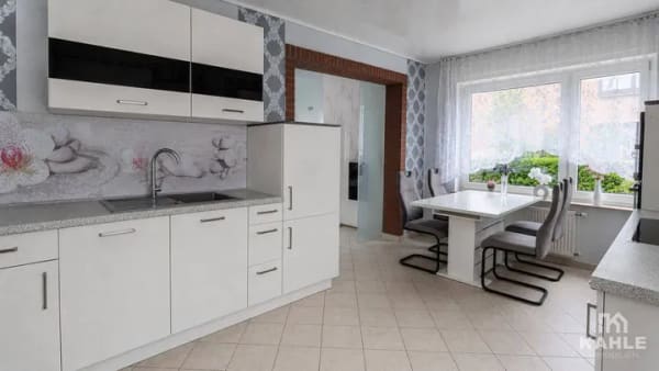 Immobilie in Sassenberg - Kaufobjekt:  Wohnglück für Großfamilie mit Blick ins Grüne in ruhiger Lage von Sassenberg-Füchtorf - Bild 1