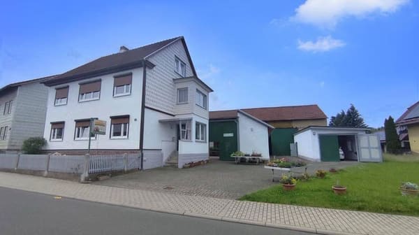 Immobilie in Hörsel - Selbstversorger aufgepasst- Bauernhof mit 6.010 m² Grundstück, Scheune, Wohnhaus mit 2 Wohneinheiten - Bild 1