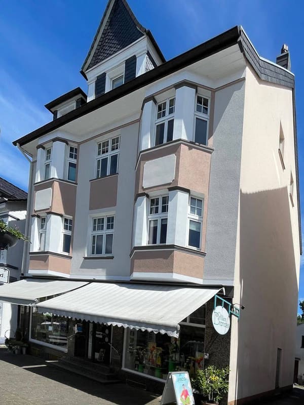 Immobilie in Sprockhövel - Attraktives Wohn- und Geschäftshaus im Ortskern von Niedersprockhövel - Vollvermietetes Anlageobjekt - Bild 1