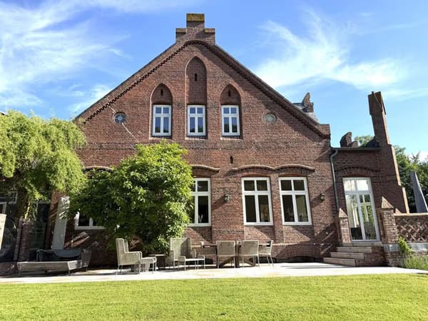 Immobilie in Kirchspiel Garding - Historisches Herrenhaus mit außergewöhnlichem Ensemble auf Eiderstedt, nahe St. Peter-Ording - Bild 3