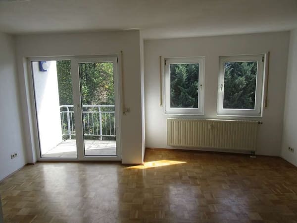 Immobilie in Lauffen am Neckar - 1 1/2-Zimmer-Eigentumswohnung im 3. OG eines Mehrfamilienhauses in Lauffen - Bild 1
