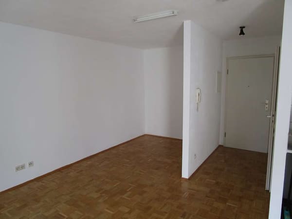Immobilie in Lauffen am Neckar - 1 1/2-Zimmer-Eigentumswohnung im 3. OG eines Mehrfamilienhauses in Lauffen - Bild 3