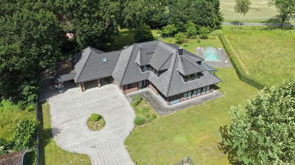 Immobilie in Schneverdingen - Moderne Architektur trifft auf familiäre Wohnqualität - Bild 1