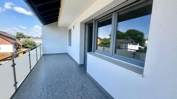 Immobilie in Wettstetten - Provisionsfrei & kernsaniert 2026: helle 2-Zimmer-Wohnung mit sonnigem ca. 12m² Balkon - Bild 0