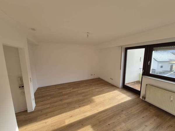 Immobilie in Bad Soden-Salmünster - Einzugsfertig renoviert: hübsche Zweizimmer Wohnung zum Topp-Preis - Bild 2