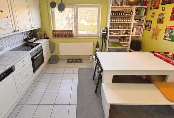 Immobilie in Igensdorf - +++VIEL WOHNFLÄCHE - KLEINER GARTEN!
VERMIETETES REIHENMITTELHAUS IN BESTER LAGE IN IGENSDORF+++ - Bild 2