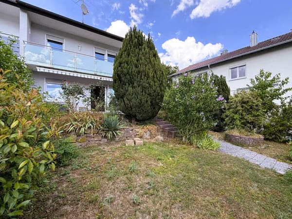Immobilie in Ispringen - ISPRINGEN - Familienfreundliches und sonniges Einfamilienhaus in toller Aussichtslage - Bild 1