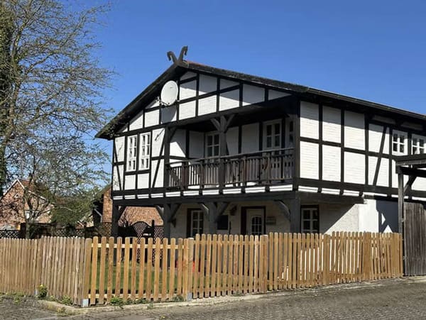 Immobilie in Holle - Vielseitiges Immobilienensemble 
auf großzügigem Grundstück - Bild 1