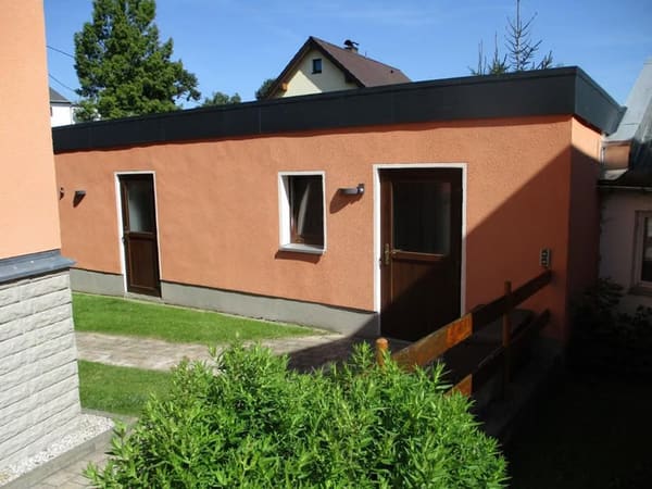Immobilie in Pockau-Lengefeld - Geräumiges Haus mit top Ausstattung, Werkstatt, Garage und Carport ++solide saniert/ modernisiert++ - Bild 0