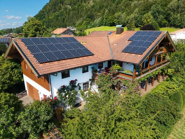 Immobilie in Marquartstein - Panoramalage der Extraklasse - Stilvolles Anwesen mit Burgblick in Marquartstein - Bild 3