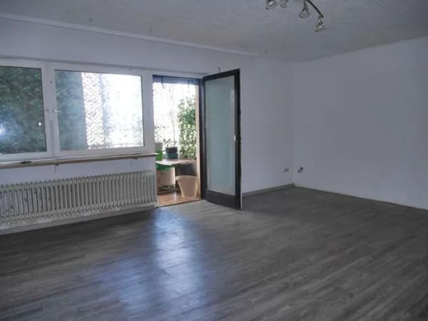 Immobilie in Gunzenhausen - 2 Zimmer ETW mit Balkon, Stellplatz, Kellerabteil - Bild 1