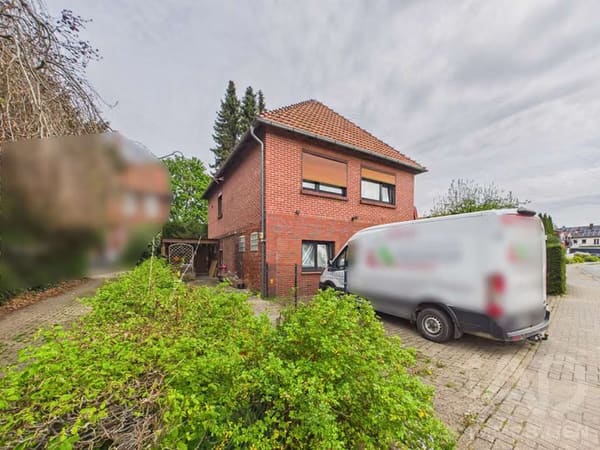 Immobilie in Hille - Gepflegtes 3-Familienhaus in 32479 Hille – Voll vermietet, 166 m², neue Gas-Therme - Bild 0