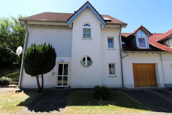 Immobilie in Polsingen - Freundliches Einfamilienhaus mit charmanter Architektur - Bild 0