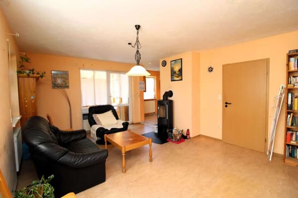 Immobilie in Polsingen - Freundliches Einfamilienhaus mit charmanter Architektur - Bild 2