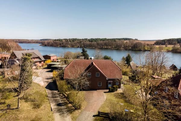 Immobilie in Wustrow - Seltene Gelegenheit: Doppelhaushälfte mit Blick auf den Plätlinsee - Bild 1