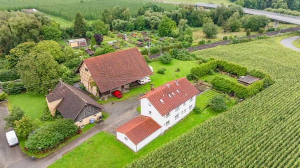 Immobilie in Meckenbeuren - 5-Familienhaus am Bodensee-Airport – Kapitalanlage mit Zukunft ! - Bild 1