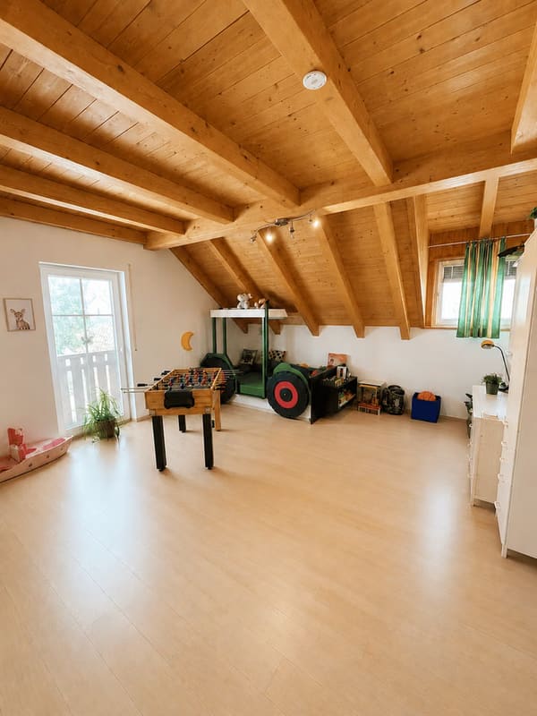 Immobilie in Postbauer-Heng - Einfamilienhaus im Grünen mit Wärmepumpe und großzügigem Grundstück - Bild 0
