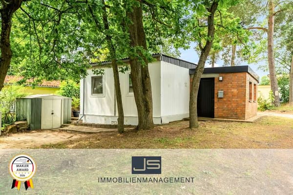 Immobilie in Röbel/Müritz - Ferienbungalow nahe der Müritz mit Bootsliegeplatz – sofort urlaubsbereit - Bild 0