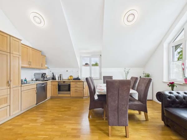 Immobilie in Aschheim - Exzellent aufgeteilte Galeriewohnung mit beeindruckender Raumhöhe und einzigartigem Loftcharakter - Bild 4