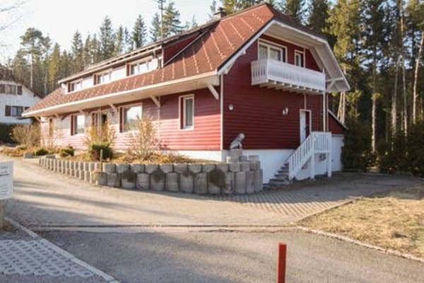 Immobilie in Schluchsee - EFH mit Einliegerwohnung; Viel Platz in See- und Waldnähe, ideal auch für (Ferien-) Vermietung - Bild 0