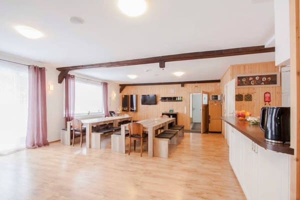 Immobilie in Schluchsee - EFH mit Einliegerwohnung; Viel Platz in See- und Waldnähe, ideal auch für (Ferien-) Vermietung - Bild 2