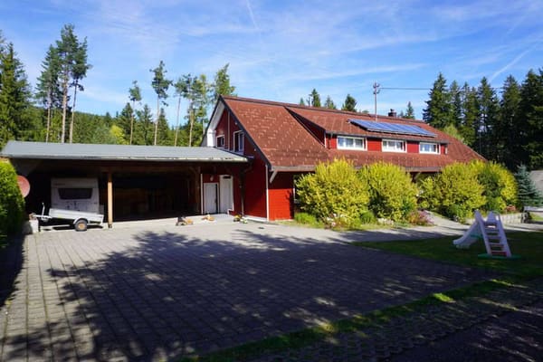 Immobilie in Schluchsee - EFH mit Einliegerwohnung; Viel Platz in See- und Waldnähe, ideal auch für (Ferien-) Vermietung - Bild 3