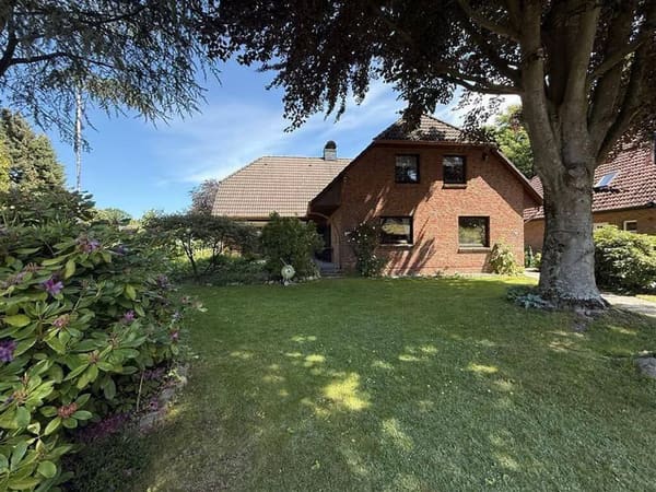 Immobilie in Trittau - Zweifamilienhaus in der schönsten Lage Trittaus - Bild 0