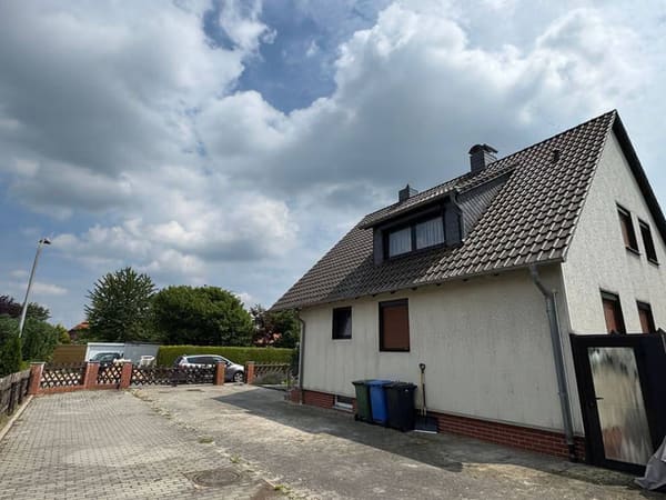 Immobilie in Süpplingen - Einfamilienhaus mit Garagen-Nebengebäude in ruhiger Wohnlage - Süpplingen - Bild 3