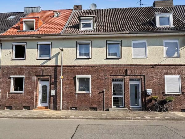 Immobilie in Bocholt - Ihr neues Zuhause: Gepflegtes Reihenmittelhaus mit 4,5 Zimmern und Doppelcarport in Bocholt - Bild 0