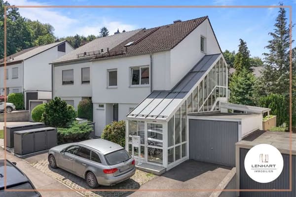 Immobilie in Neusäß - **Geräumige Doppelhaushälfte in Neusäß-Westheim*2 separate Wohnungen*Einzelgarage und Stellplatz** - Bild 0