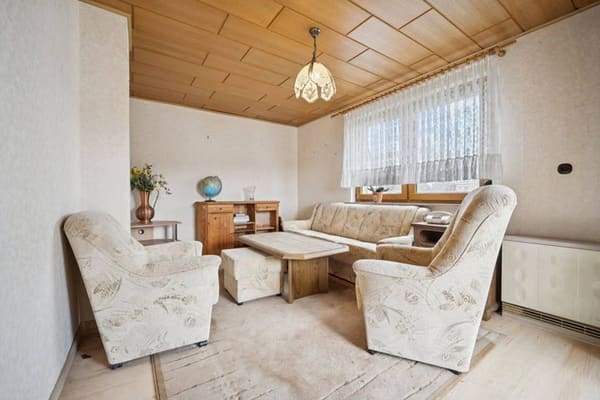 Immobilie in Aßlar - Gemütliches Einfamilienhaus mit Garten in Aßlar-Werdorf - Bild 1