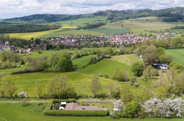 Immobilie in Eisfeld - PREIS ANGEPASST! Herrliches Wochenendhaus in bester Lage! - Bild 3