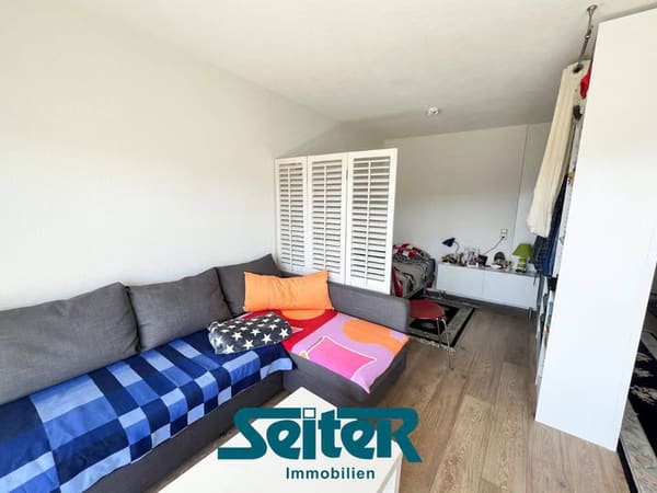 Immobilie in Lörrach - Modernisierte 1,5-Zimmer-Wohnung mit Balkon & Weitblick – Option zur 3-Zimmer-Wohnung - Bild 1