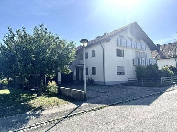 Immobilie in Bad Wörishofen - Dreifamilienhaus, sehr schöne ruhigen Lage in Bad Wörishofen-Dorschhausen - Bild 1