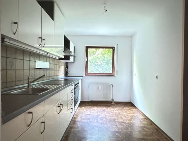 Immobilie in Bad Mergentheim - Sofort verfügbare 3-Zimmer-Eigentumswohnung mit Balkon und Stellplatz - Bild 3