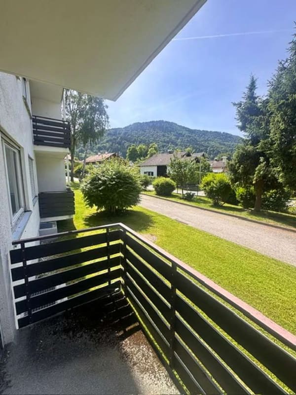 Immobilie in Bad Heilbrunn - Alleinauftrag - Appartement mit Balkon Hochparterre - Bild 0
