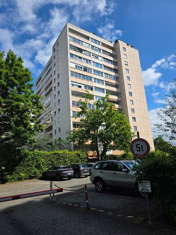 Immobilie in Offenbach am Main - Kapitalanlage mit Potenzial – Vermietete 2-Zimmer-Wohnung direkt am Main - Bild 1