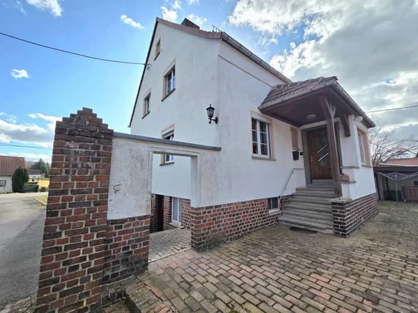 Immobilie in Penig - Großzügiges Einfamilienhaus mit Terrasse, Garten und viel Potenzial in Langenleuba-Oberhain! - Bild 1