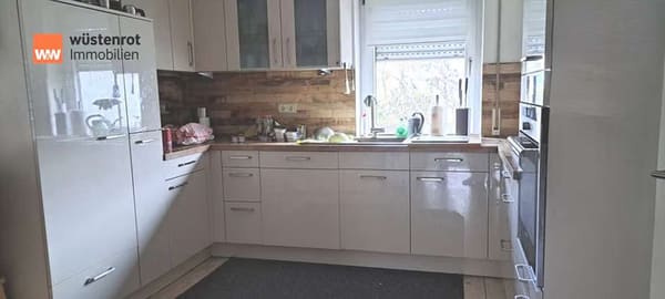 Immobilie in Reichertshofen - Einfamilienhaus mit großem Garten in zentraler Lage - Bild 4